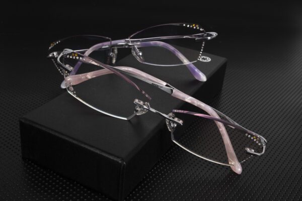 Zoson 3013 Kính Không Viền Titanium, Vát Cạnh Kim Cương, Đính Hoa Văn