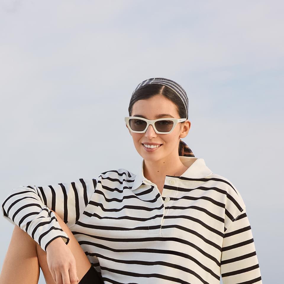 mix đồ với kính Furla