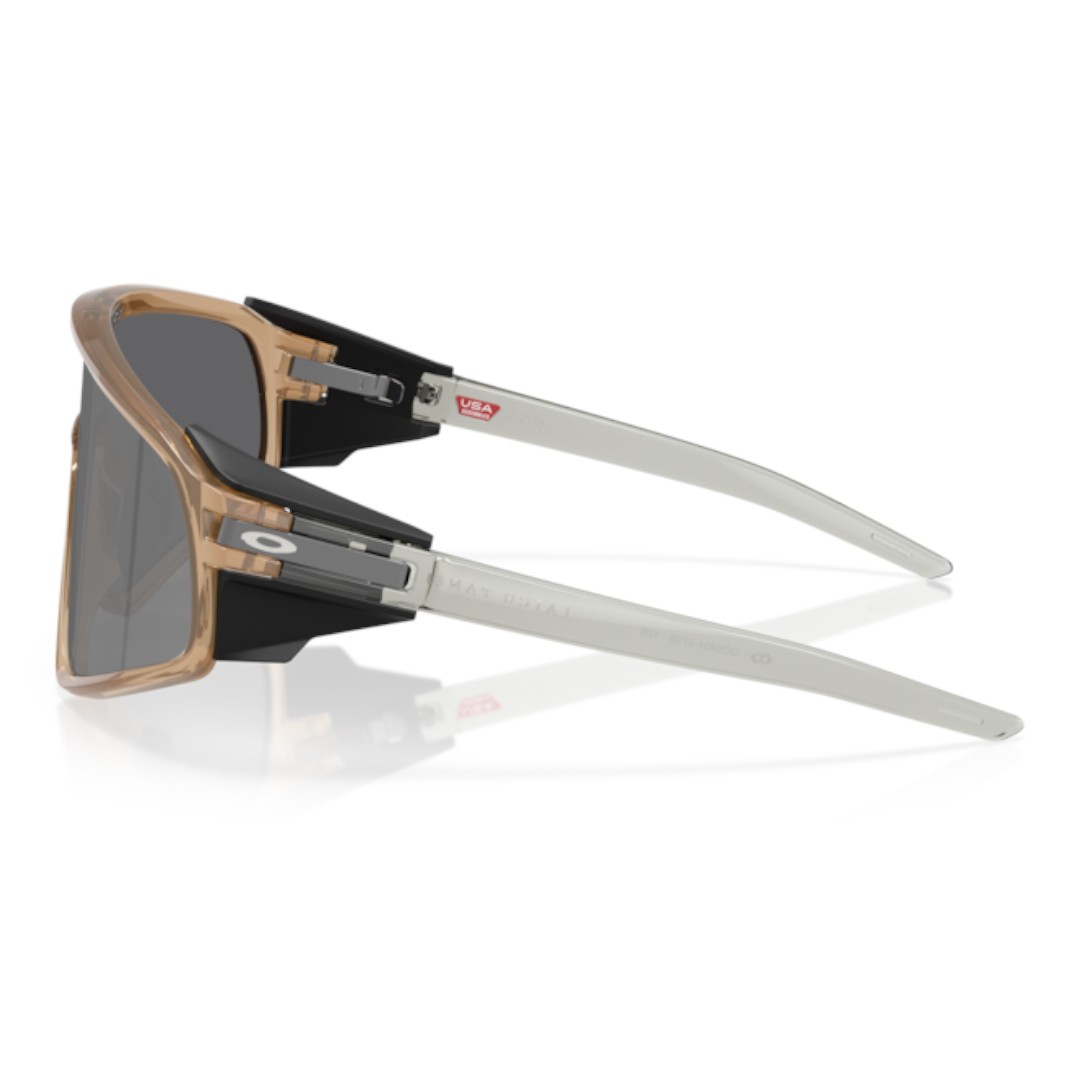 Oakley 0OO9404 Latch Panel