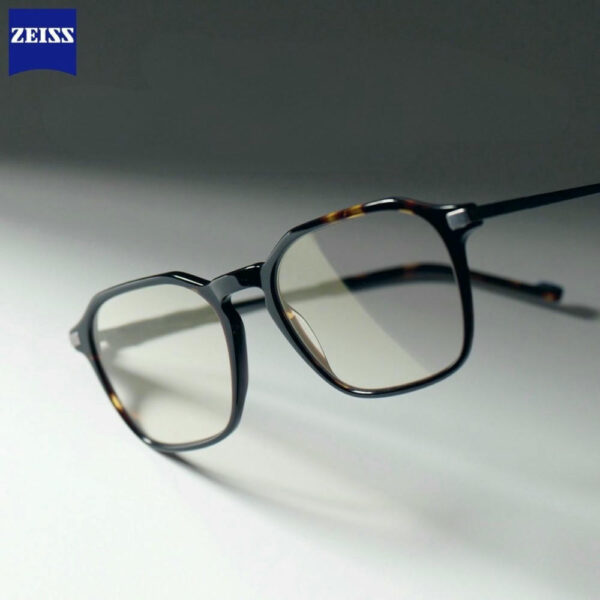 Zeiss AdaptiveSun Tròng Kính Râm Đơn Sắc Đổi Màu Thông Minh