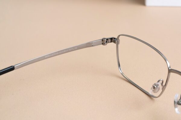 Zenta DP25-A-ZT8155 Gọng Kính Chữ Nhật Titanium – Chính Hãng