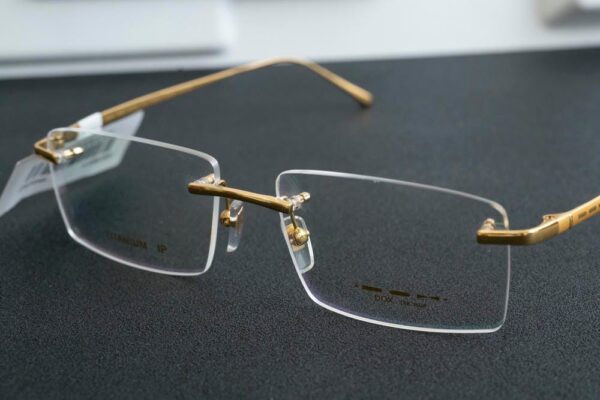 DOX D13166 – Kính Không Gọng Chữ Nhật Mạ Vàng 18K Chính Hãng