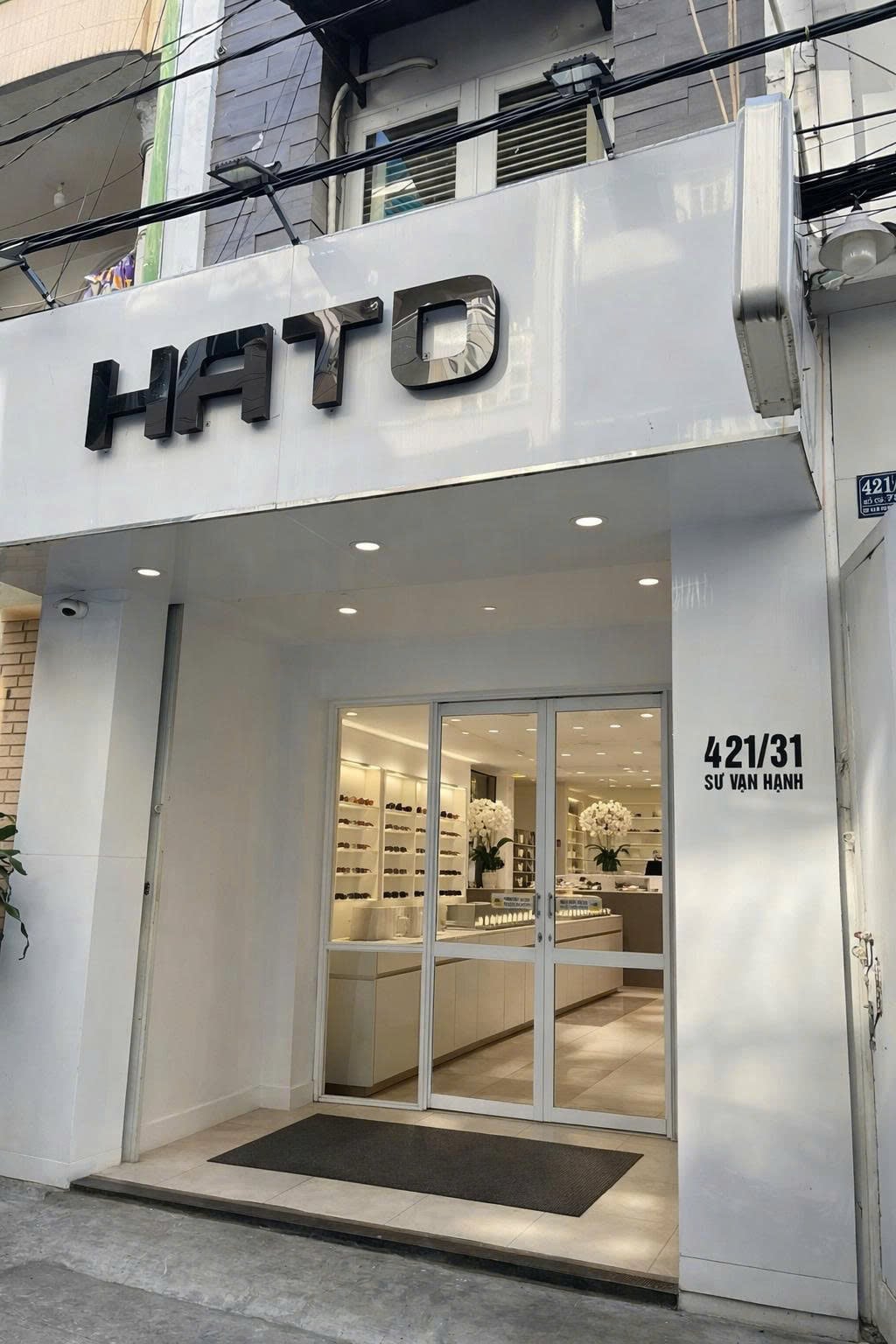 Cừa hàng Hato Eyewear