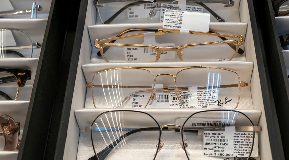 Cùng Hato Eyewear Khám Phá Xu Hướng Kính Mắt Xuân Hè 2026 Tại EssilorLuxottica