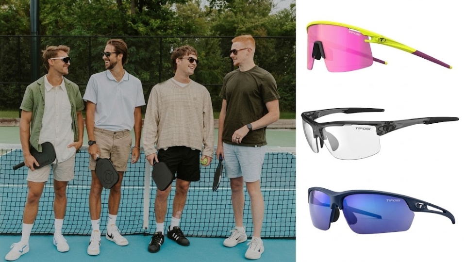 Người chơi đeo kính pickleball khi thi đấu ngoài trời