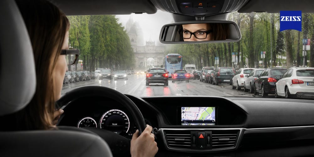 Tròng Kính ZEISS DriveSafe: "Trợ Lý Thị Giác" Đỉnh Cao Cho Người Lái Xe