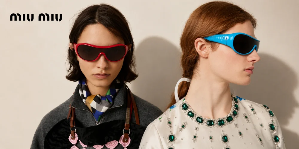 Miu Miu Eyewear: Sự Phù Hoa Khắc Họa Trên Đôi Mắt Của Quý Cô Đương Đại.