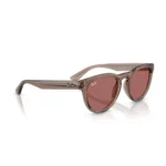 Kính mát Ray-Ban 0RB2237 góc nghiêng màu nâu trong suốt tròng tím